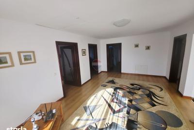 Casă cu 5 camere cu Teren 1779 Mp în Dumbrava