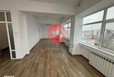 Spațiu comercial, de 50 mp, în Central