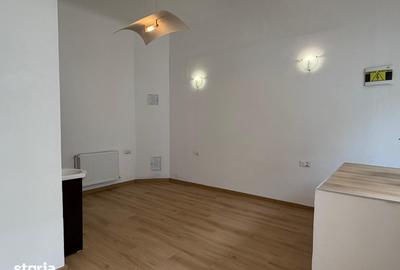 Spațiu comercial, de 23.5 mp, în Ultracentral