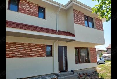 Casă cu 4 camere cu Teren 200 Mp în Bragadiru