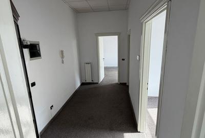 Spațiu comercial, de 56 mp, în Central
