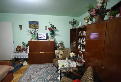 Apartament cu 3 camere decomandat în Girocului - 3