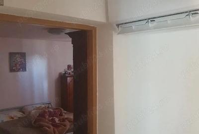 Casă cu 5 camere în Cogealac - 11