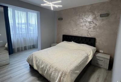 Apartament cu 2 camere decomandat în Craiovița Nouă