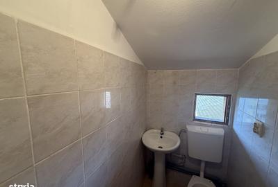 Apartament cu 4 camere decomandat în Aradului