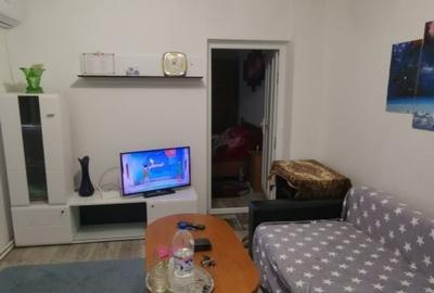 Casă cu 2 camere cu Teren 100 Mp în Central