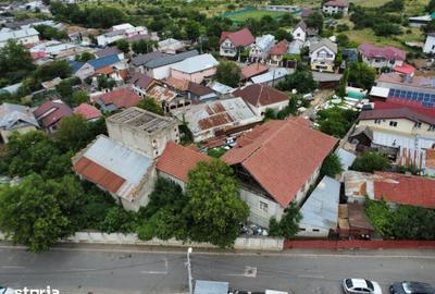Teren de 2800 mp, în Central