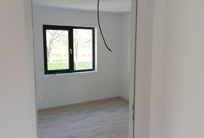 Casă cu 3 camere în Bascov - 12
