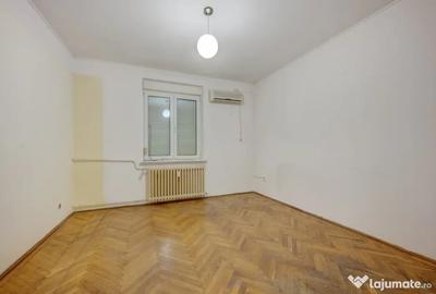 Apartament cu 2 camere decomandat în Basarabia