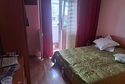 Apartament cu 4 camere decomandat în Carrefour - 3