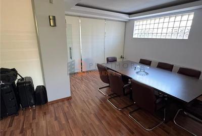 Casă individuală cu 4 camere cu Canalizare în Central - 8