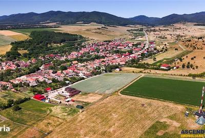 Teren de 1370 mp, în Măieruș - 15