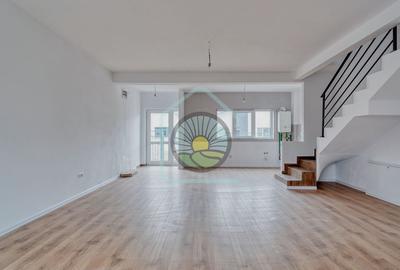 Duplex cu 4 camere cu Canalizare în Sânpetru - 2