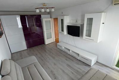 Apartament cu 2 camere decomandat în Crângași