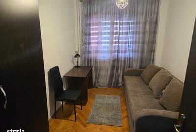 Apartament cu 3 camere decomandat în Gară