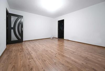 Apartament cu 2 camere semidecomandat în Rovine