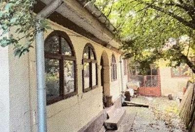 Casă cu 3 camere în Țânțăreni