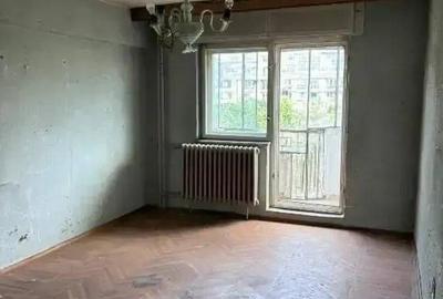 Apartament cu 3 camere în Centrul Civic