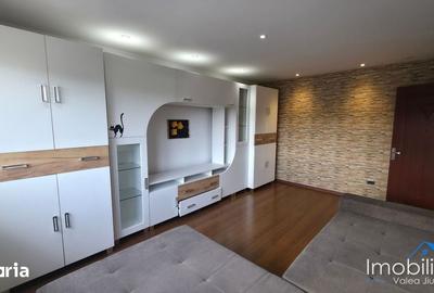 Apartament cu 2 camere decomandat în Petros - 3