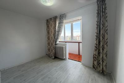 Apartament cu 2 camere semidecomandat în Colentina