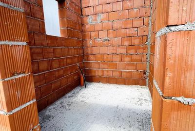 Casă cu 3 camere cu Teren 500 Mp în Sânmartin