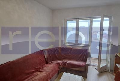 Apartament cu 3 camere decomandat, mobilat în Central