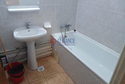 Apartament cu 2 camere decomandat în Poarta 6 - 4