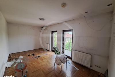 Casă cu 4 camere în Europa
