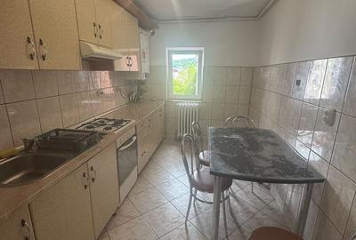 Apartament cu 3 camere decomandat în Central - 4