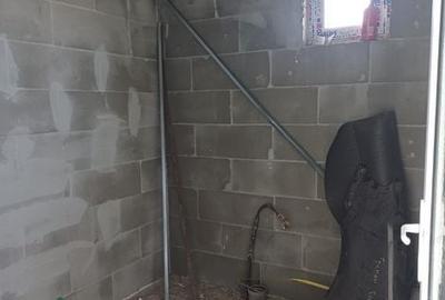 Casă cu 4 camere cu Teren 400 Mp în Central