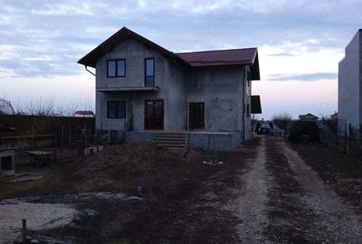 Casă cu 6 camere în Mihai Vodă - 10