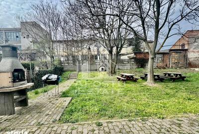 Casă cu 1 camere cu Teren 1500 Mp în Central