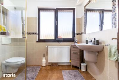 Casă cu 5 camere cu Teren 1065 Mp în Baciu