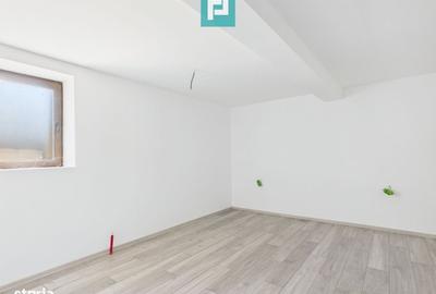 Casă cu 3 camere în Peregu Mic - 7