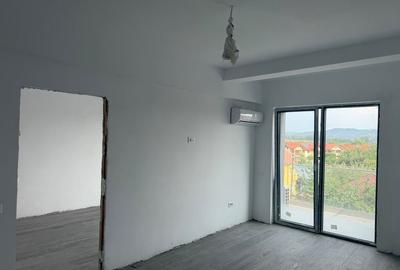 Apartament cu 2 camere decomandat în Ostroveni