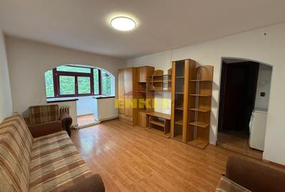 Apartament cu 2 camere semidecomandat în Central - 1