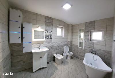 Casă cu 5 camere cu Teren 600 Mp în Oncea - 8