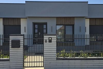 Casă cu 4 camere în Sântandrei