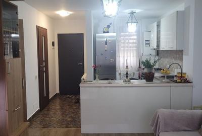 Casă individuală cu 3 camere cu Canalizare în Central - 2