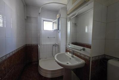 Apartament cu 4 camere decomandat în Militari