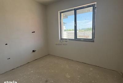 Casă cu 5 camere cu Teren 500 Mp în Dragomirești-Vale