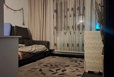 Apartament cu 3 camere semidecomandat în Tomis Nord - 4