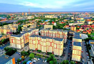 Apartament cu 2 camere decomandat în Păcii - 2