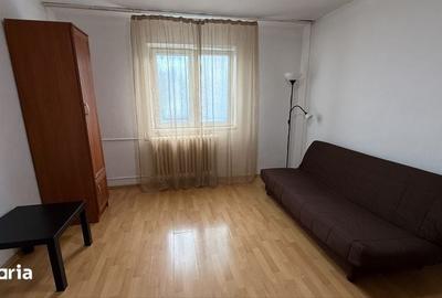 Apartament cu 2 camere semidecomandat în Berceni