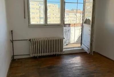 Apartament cu 3 camere decomandat în Dacia