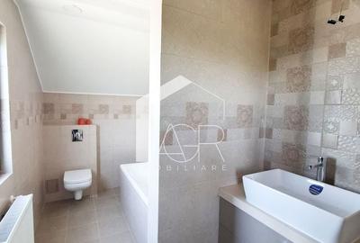 Casă cu 4 camere cu Teren 380 Mp în Central - 3