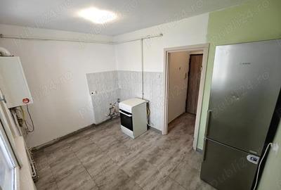 Apartament 2 camere, et intermediar, semicentral - 2