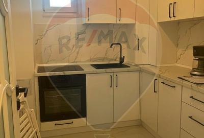 Garsonieră în Intim