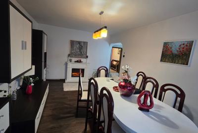 Vand apartament 4 camere et.1 Liliacului - 3