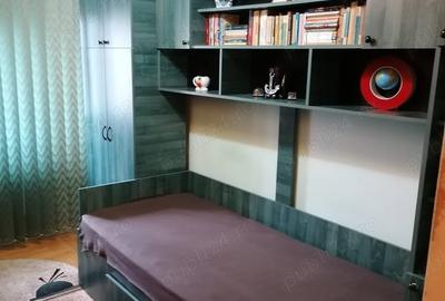 Apartament cu 3 camere decomandat în Caracal - 9